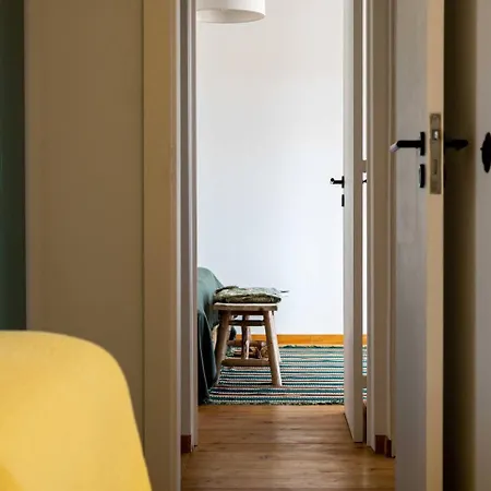 Sea'ya Thoughtful - Areia Cascais