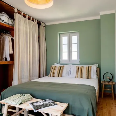 Sea'ya Thoughtful - Areia Cascais