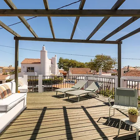 Sea'ya Thoughtful - Areia Cascais